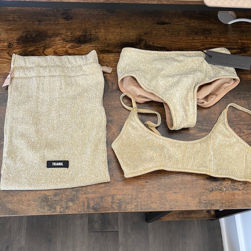 Triangl/Bikini